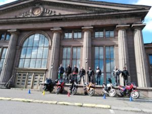stage moto international anti pilote de ligne droite en Lettonie à Riga